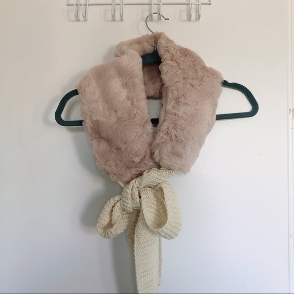 Anthropologie Faux fur scarf/collar - Picture 2 of 4